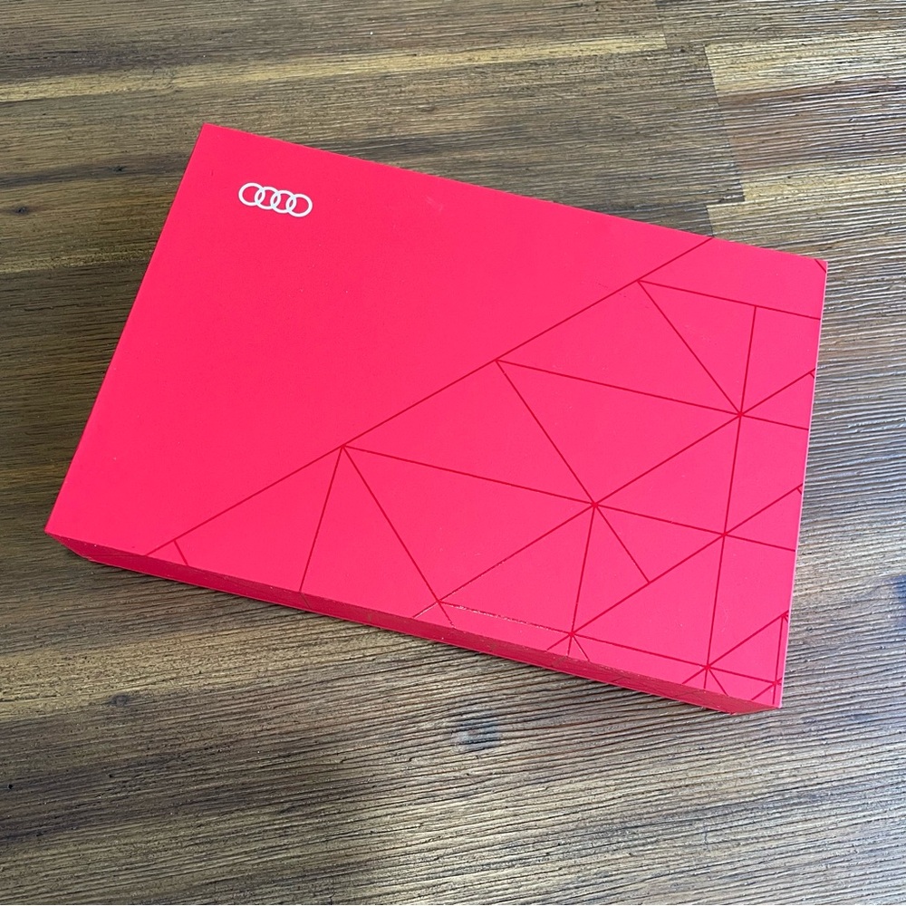 ⭐️FWP Audi Key Fob Box (empty) - Picture 2 of 9